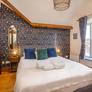 Centre Riverside Apartment-central Location , York United Kingdom