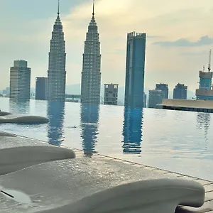 Eaton Residences Klcc By Ikon Апартаменты