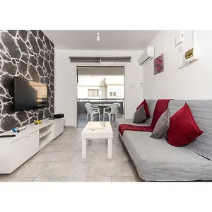  Апартаменты Holiday Apartment Кипр
